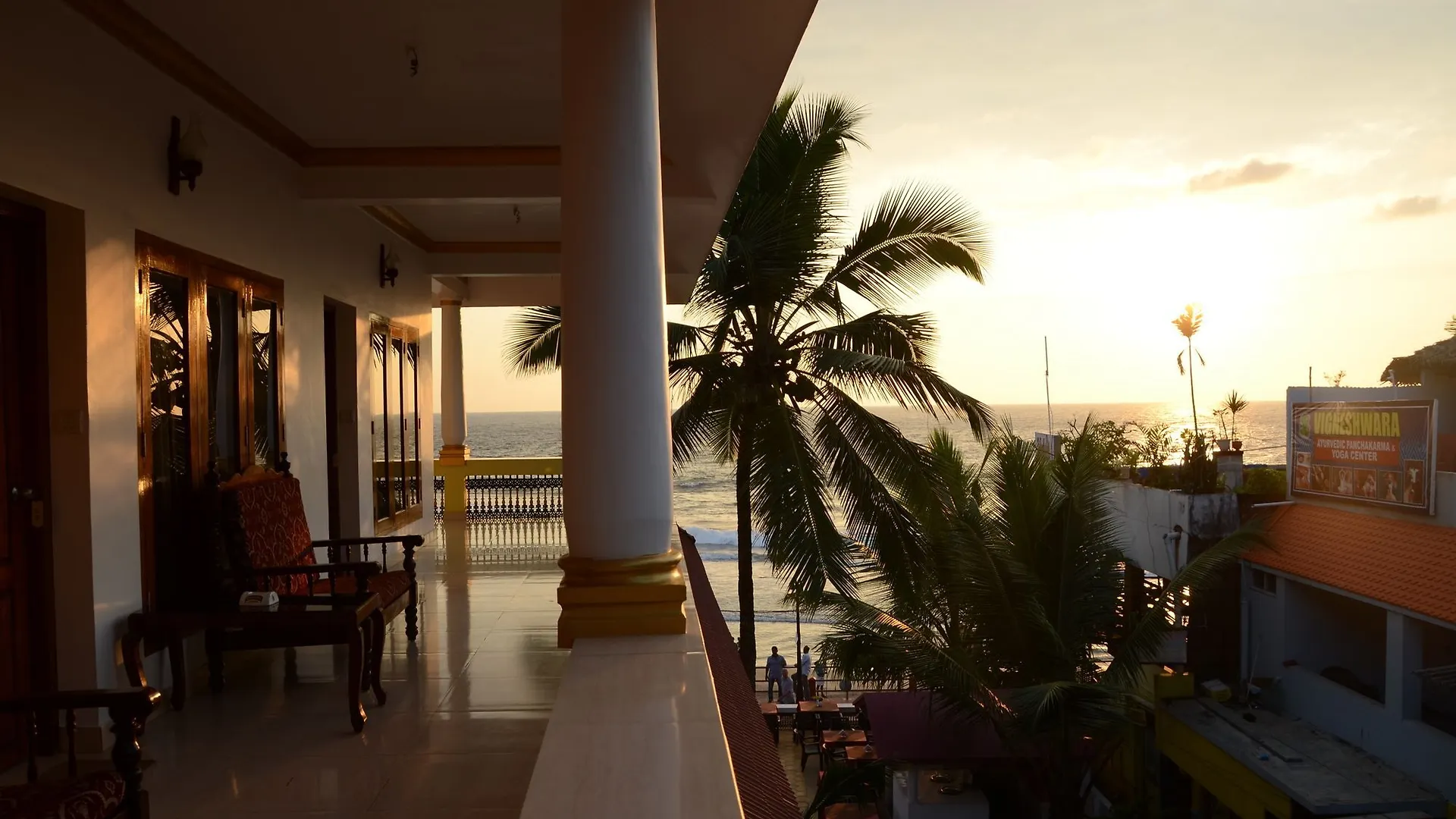 Hotel Sea View Palace - The Beach Hotel, Kovalam 2*,  India