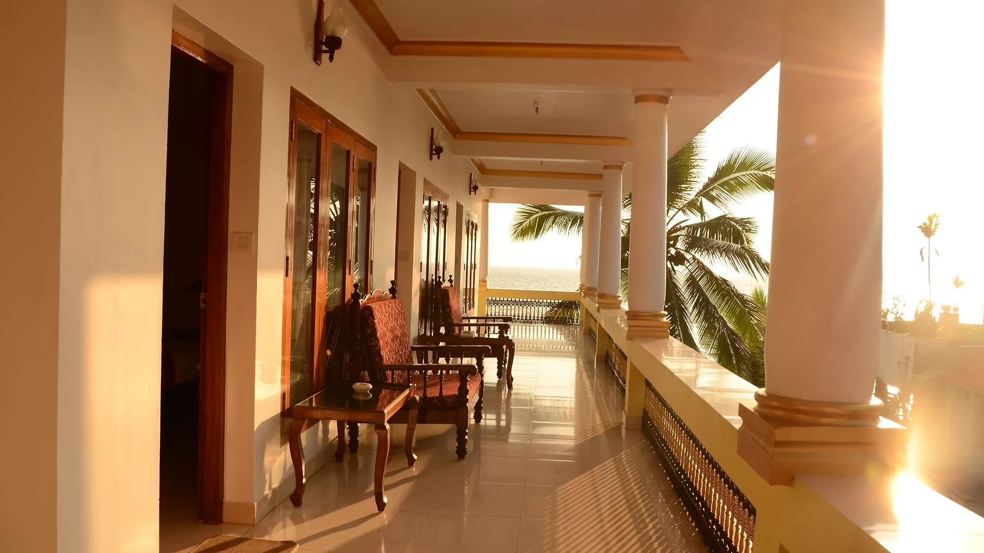 Hotel Sea View Palace - The Beach Hotel, Kovalam